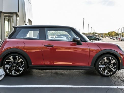 Used 2025 MINI Cooper S image 9
