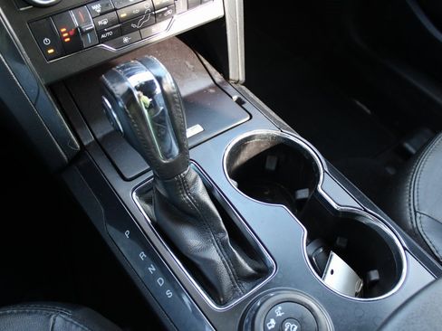 Used 2018 Ford Explorer XLT w/ Equipment Group 202A image 23