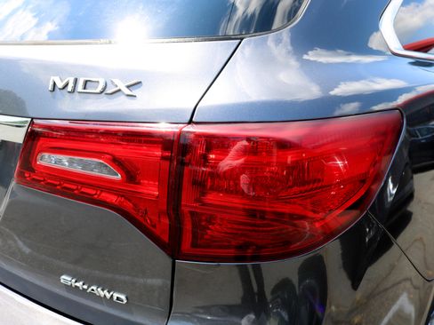 Used 2020 Acura MDX SH-AWD image 10