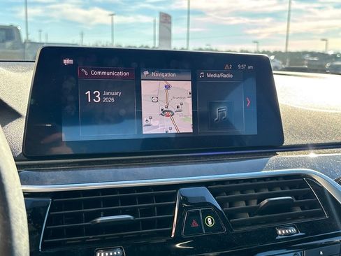 Used 2019 BMW 540i w/ Convenience Package image 12