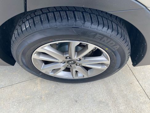 Used 2015 Hyundai Santa Fe Sport 2.0T image 9