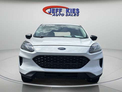 Used 2022 Ford Escape SE image 3