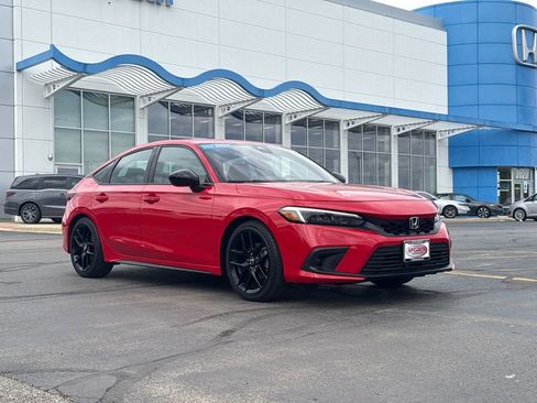 Used 2024 Honda Civic Sport image 3