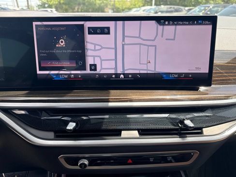 Certified 2024 BMW X7 xDrive40i w/ M Sport Package AWD/4WD image 17