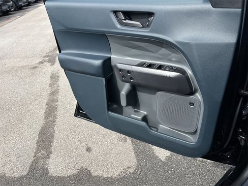 New 2026 Ford Maverick Lariat w/ Black Appearance Package image 15