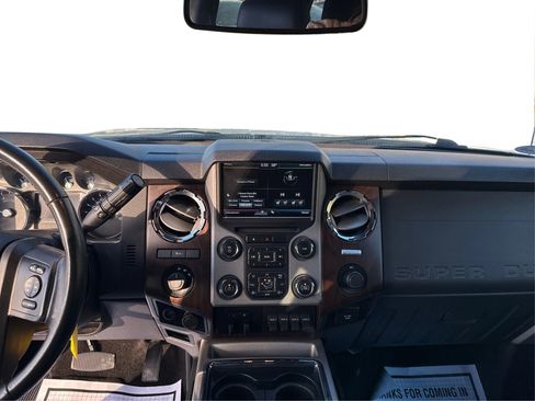 Used 2015 Ford F250 Lariat w/ Chrome Package image 16