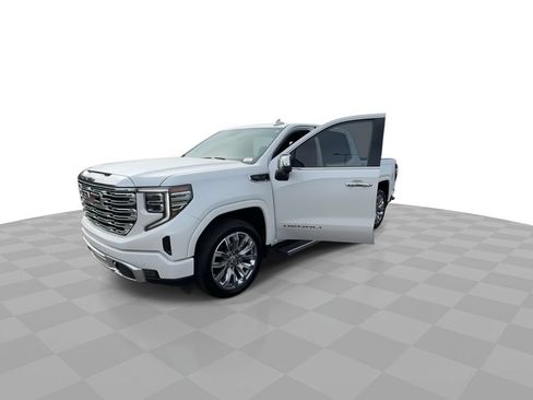 Certified 2025 GMC Sierra 1500 Denali w/ Denali Reserve Package AWD/4WD image 4