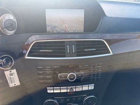 Used 2013 Mercedes-Benz C 300 4MATIC Sedan image 11