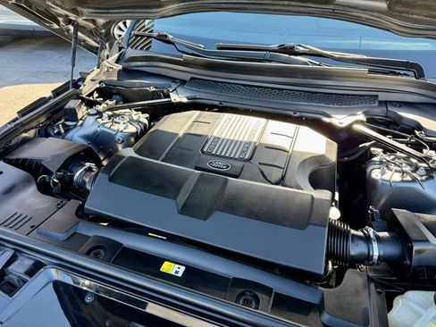 Used 2015 Land Rover Range Rover Sport HSE image 6