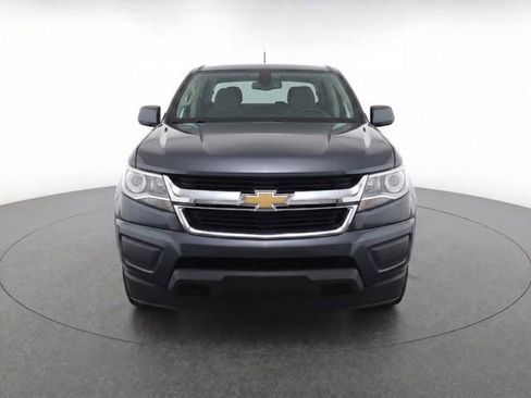 Used 2017 Chevrolet Colorado LT w/ Safety Package RWD image 2