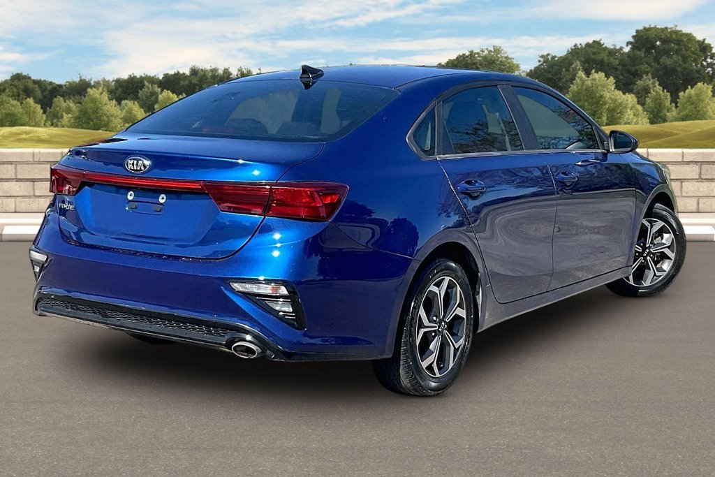Used 2019 Kia Forte LXS FWD image 11