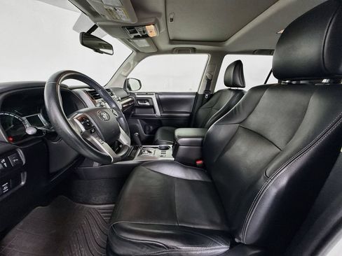 Used 2016 Toyota 4Runner Limited AWD/4WD image 5