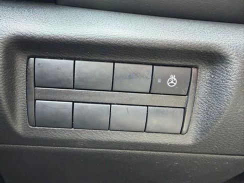 Certified 2023 Nissan Kicks SR w/ SR Premium Package FWD image 15
