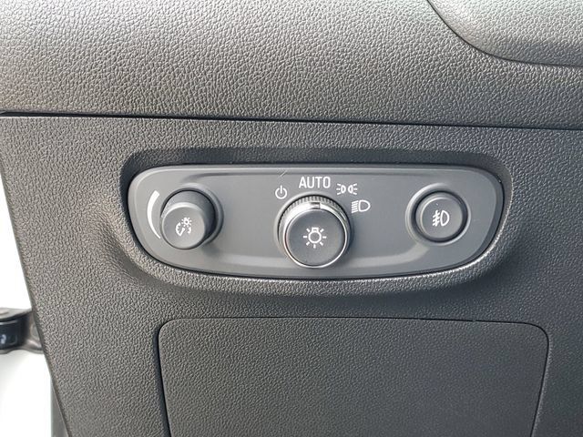 Used 2020 Buick Encore GX Preferred w/ Cold Weather Comfort Package FWD image 13