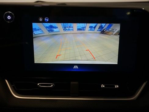 New 2026 Chevrolet Equinox LT w/ Convenience Package II image 18