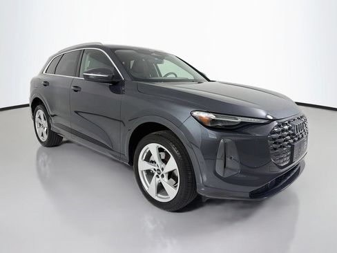 Used 2025 Audi Q5 Premium Plus AWD/4WD image 1