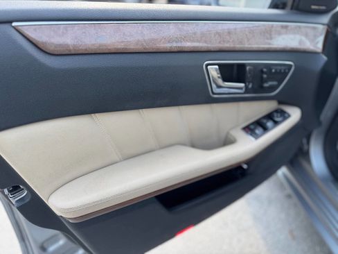 Used 2011 Mercedes-Benz E 350 BlueTEC Sedan image 11