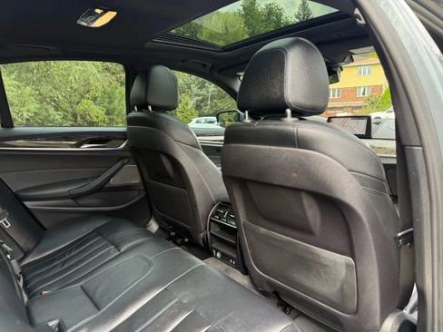 Used 2020 BMW 540i xDrive w/ M Sport Package image 29