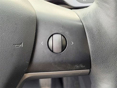 Used 2022 Tesla Model 3 Long Range image 31