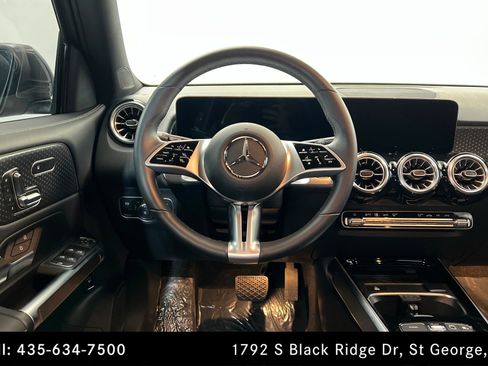 Certified 2025 Mercedes-Benz GLB 250 4MATIC image 12