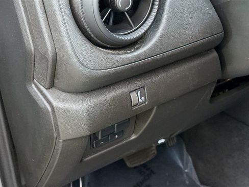 Used 2024 Chevrolet Colorado Trail Boss w/ Advanced Trailering Package image 13