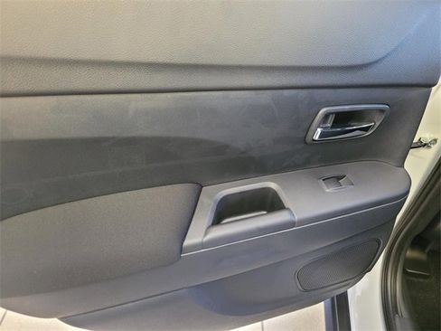 New 2025 Mitsubishi Outlander Sport SE image 9