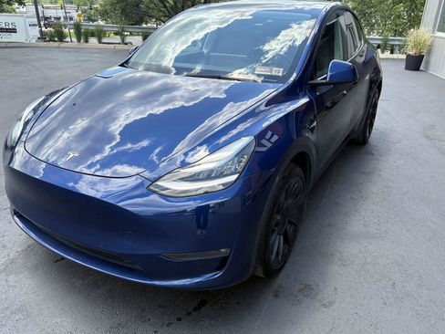 Used 2022 Tesla Model Y Long Range AWD/4WD image 4