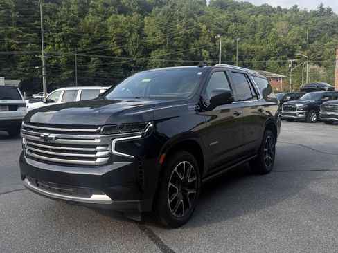 Used 2021 Chevrolet Tahoe High Country w/ Premium Package AWD/4WD image 3