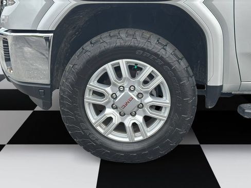 Used 2023 GMC Sierra 2500 SLT w/ SLT Premium Package AWD/4WD image 14
