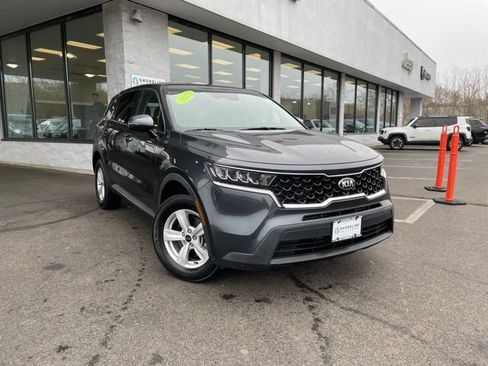 Used 2021 Kia Sorento LX AWD/4WD image 3