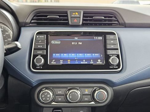 New 2025 Nissan Versa S w/ Trunk Package FWD image 19