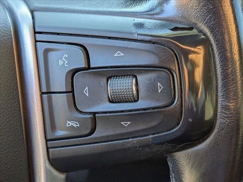 Used 2020 GMC Sierra 1500 Elevation w/ Elevation Value Package image 13