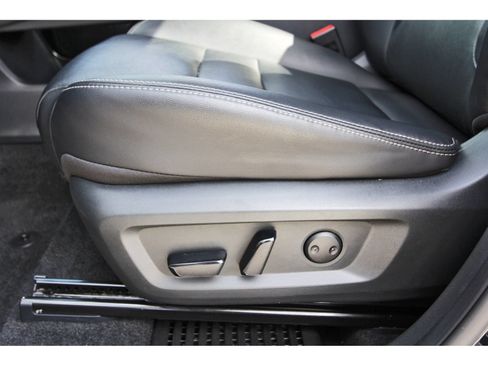 Certified 2023 Nissan Rogue SL FWD image 25