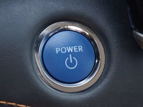 Used 2022 Toyota Highlander Bronze Edition AWD/4WD image 9