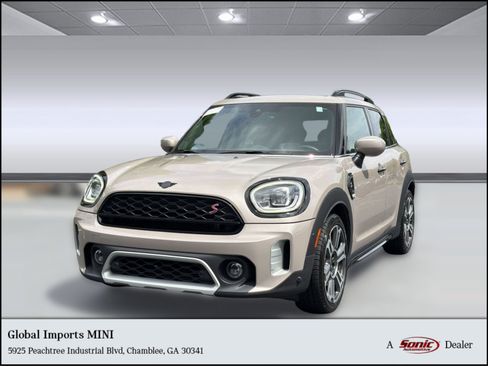 Used 2022 MINI Cooper Countryman S FWD image 1