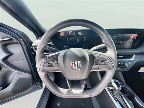 New 2026 Buick Envista Preferred image 12