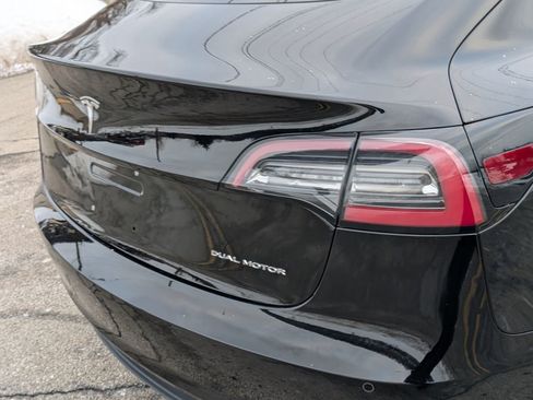 Used 2018 Tesla Model 3 Long Range image 34