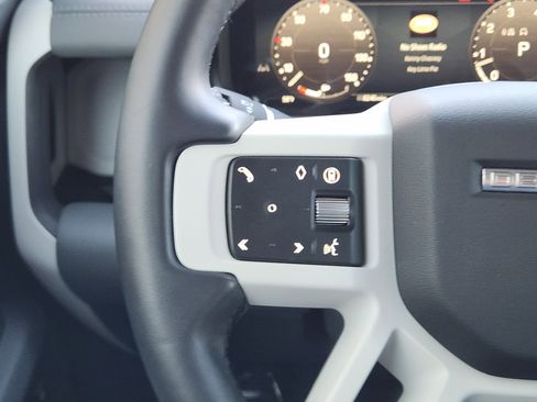 Certified 2025 Land Rover Defender 130 S image 28