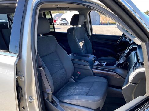 Used 2015 GMC Yukon XL SLE w/ Convenience Package image 9