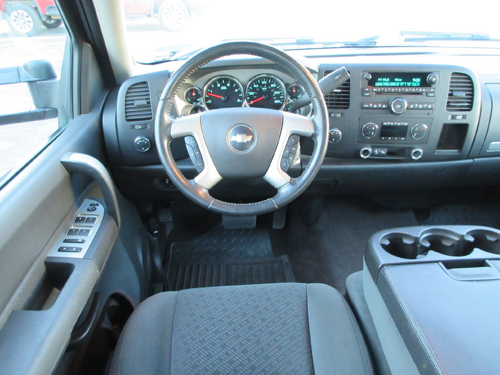 Used 2008 Chevrolet Silverado 2500 LT w/ 1LT Convenience Package AWD/4WD image 20