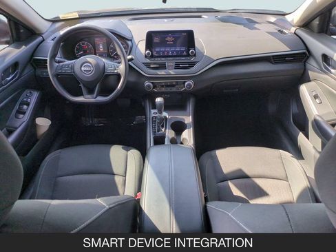 Certified 2025 Nissan Altima 2.5 S FWD image 13