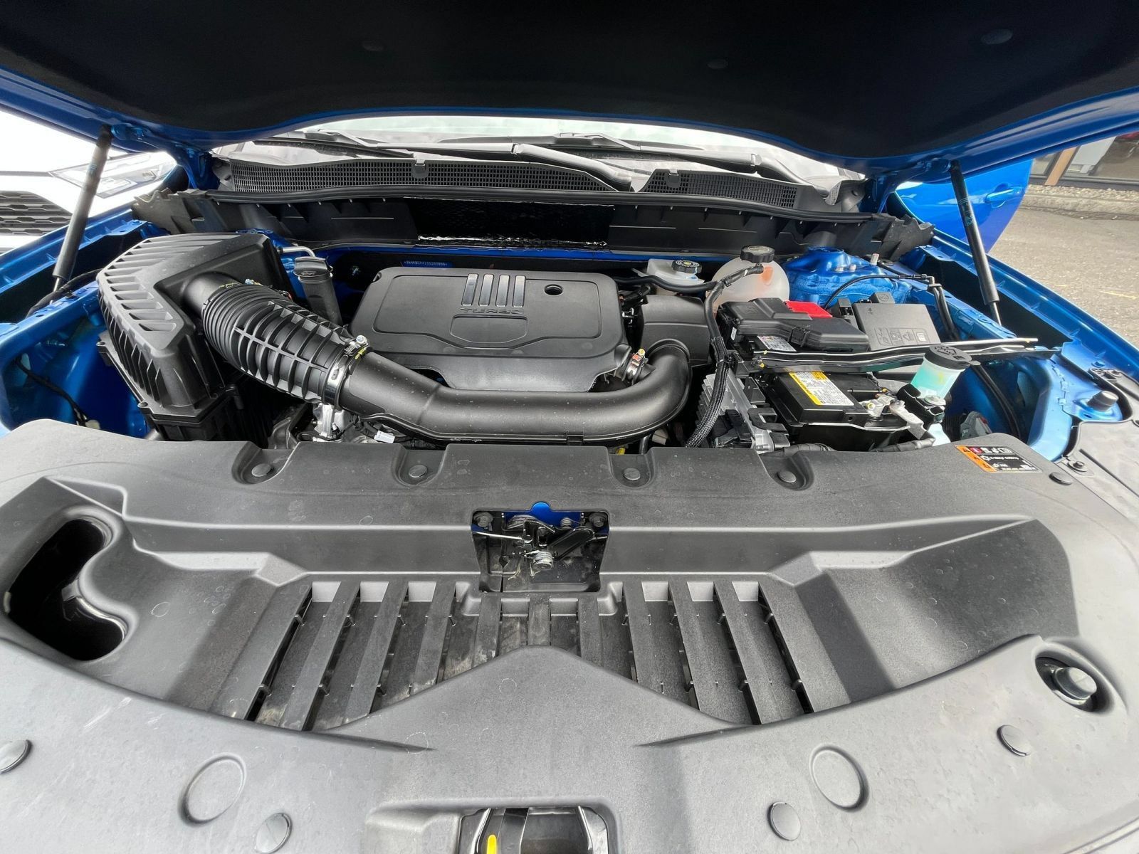 Used 2025 Chevrolet Blazer LT FWD image 32