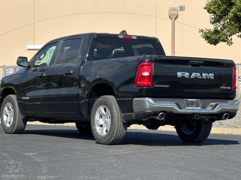 New 2026 RAM 1500 Big Horn AWD/4WD image 5