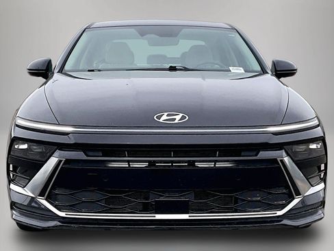 Used 2024 Hyundai Sonata SEL FWD image 2