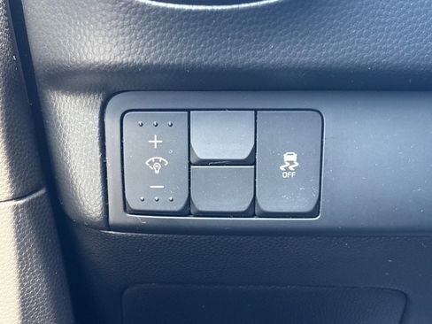 Used 2017 Kia Soul FWD image 19