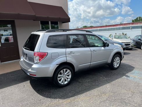 Used 2012 Subaru Forester 2.5X Limited AWD/4WD image 5
