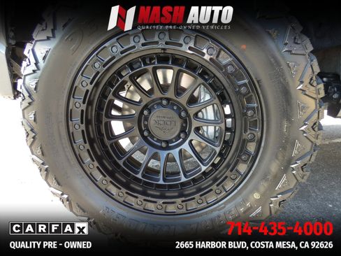 Used 2025 Toyota Tundra Limited AWD/4WD image 18