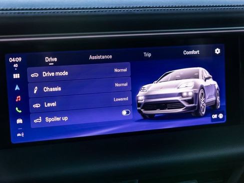 Used 2025 Porsche Macan Electric RWD image 56