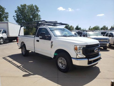 Used 2022 Ford F250 XL w/ Power Equipment Group RWD image 5