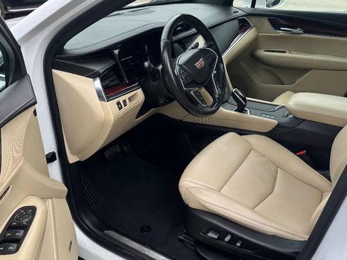 Used 2019 Cadillac XT5 Luxury AWD/4WD image 13
